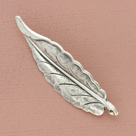 beau sterling silver vintage elongated feather br… - image 1
