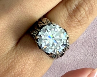 sterling silver round-cut cz solitaire leaves ring size 7