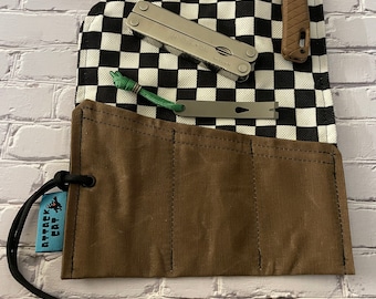 Rotolo portautensili EDC / Borsa portautensili in tela cerata / Borsa portautensili per il trasporto quotidiano / Organizer tascabile / Rotolo portacoltelli / Espositore tascabile Hank / Pattino marrone