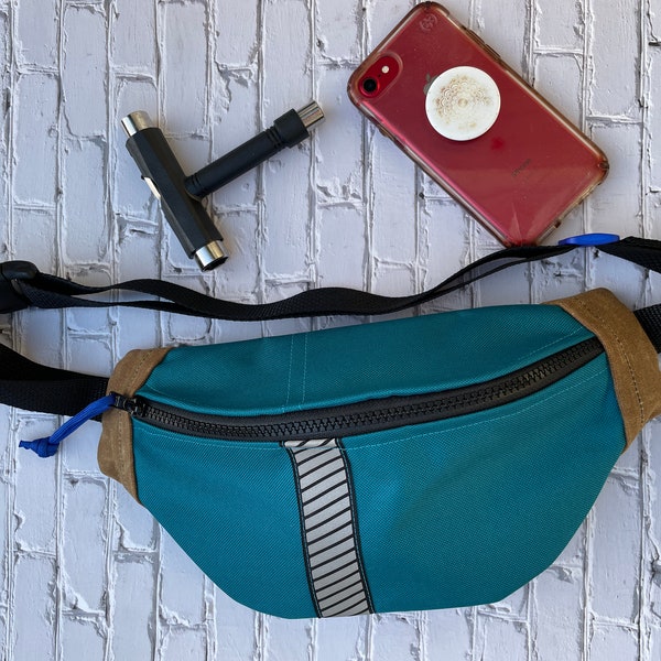 Aqua Water Proof Sports Waist Bag for Women or Men | High Visibility Teal Blue Canvas Hip Bag | Retro Vintage Bum Bag for Roller Skating