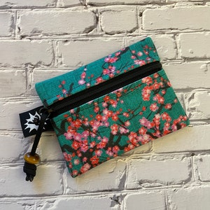 Borsa EDC in tela cerata / Mini borsa / Piccolo portafoglio con cerniera / Borsa da trasporto quotidiano / Borsa con gancio e passante / Attrezzatura EDC / Fiori di ciliegio immagine 7