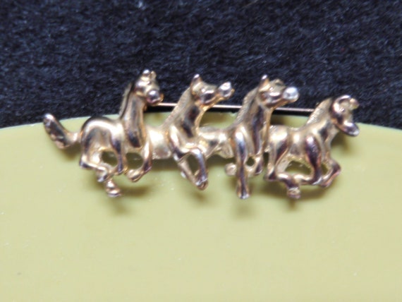 Four Galloping Horses Pin - image 9