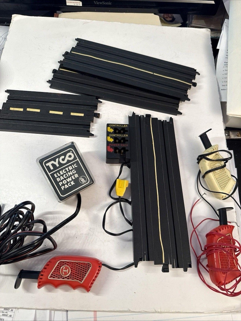 Tyco Pro Racing HO Slot Car Track Lot, Controllers,power Pack 8 Pc Lot ...