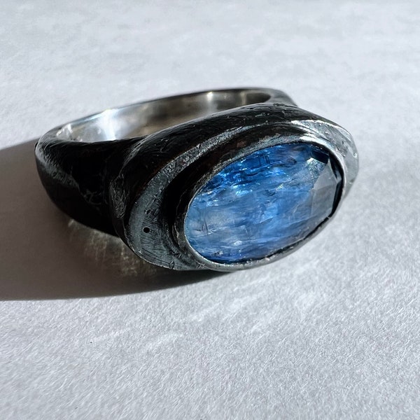 Black Kyanite Ring Etsy