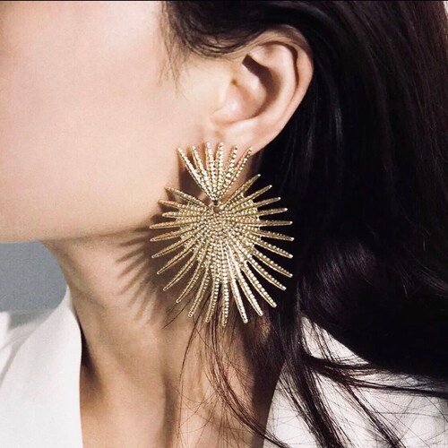 Gold Statement Dangle Earrings, Spray Fan Leaf Design - Etsy display picture 3