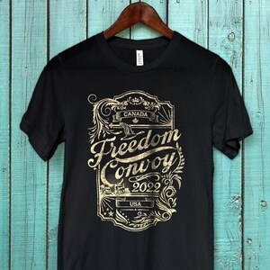 Das Konvoi-Shirt des Volkes, Unisex Schwarz / Marine-T-Shirt, Vintage-Stil-Shirt, Freiheits-Konvoi, Trucker, USA Kanada Konvoi 2022, Freiheits-Kundgebung