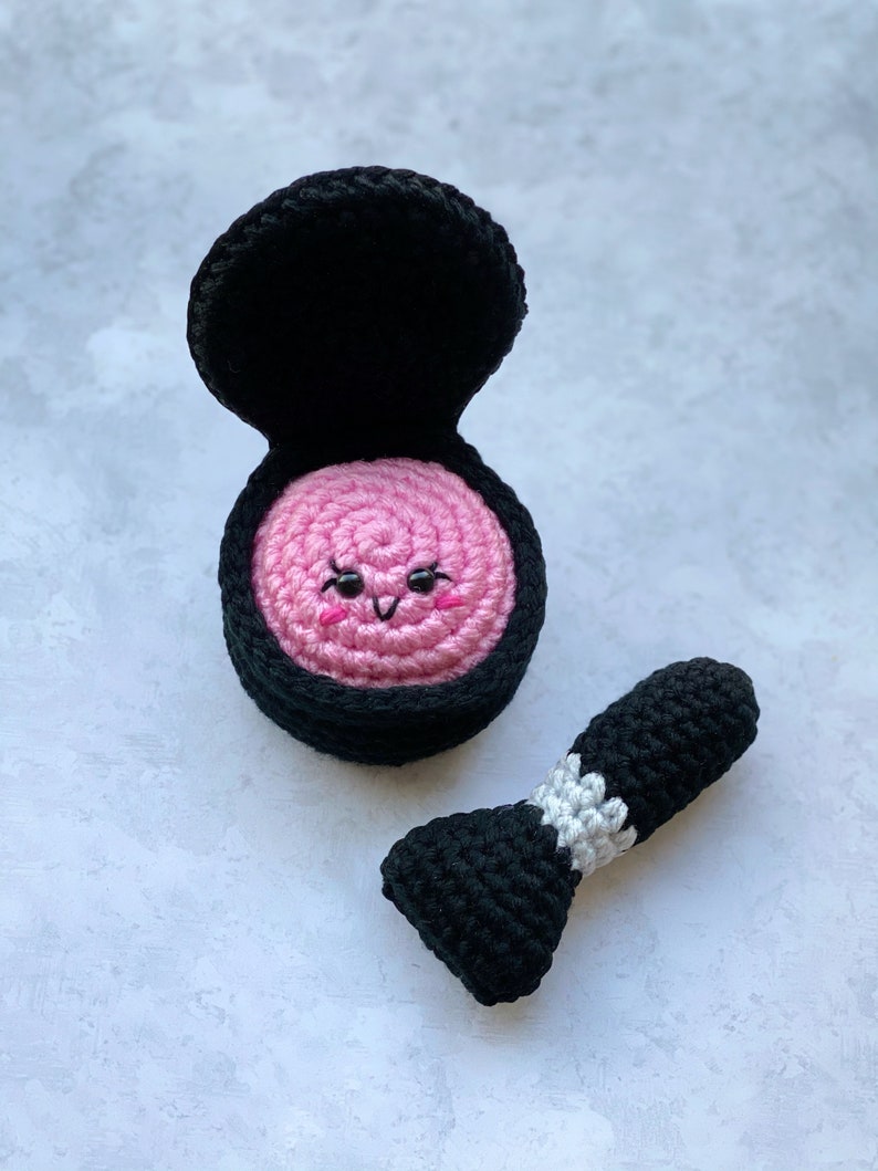 Makeup Compact and Blush Crochet Pattern, Amigurumi Makeup Pattern image 2