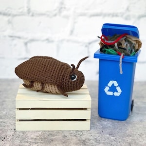 Crunch the Cockroach Crochet Pattern, Amigurumi Pattern