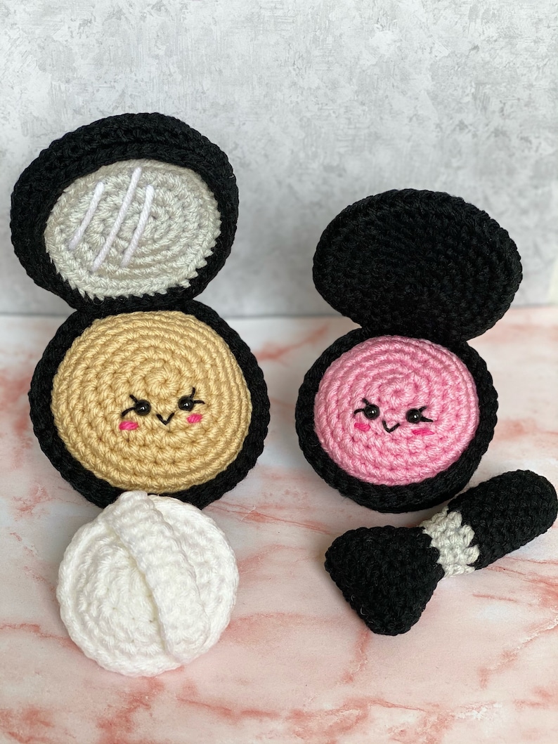 Makeup Compact and Blush Crochet Pattern, Amigurumi Makeup Pattern image 1