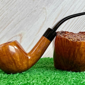 Rare Unsmoked Connoisseur, Ed Burak Signed Bent Apple ca1980’s NYC, NY. New Old Stock, Nice Flame Grain & Bird’s Eye.  NOS and Mint!