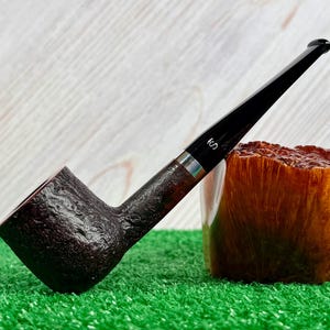 New Stanwell Relief Sandblasted #45 Large Pot Shape Briar Pipe w/ Box & Pouch.  Recently Discontinued Line!