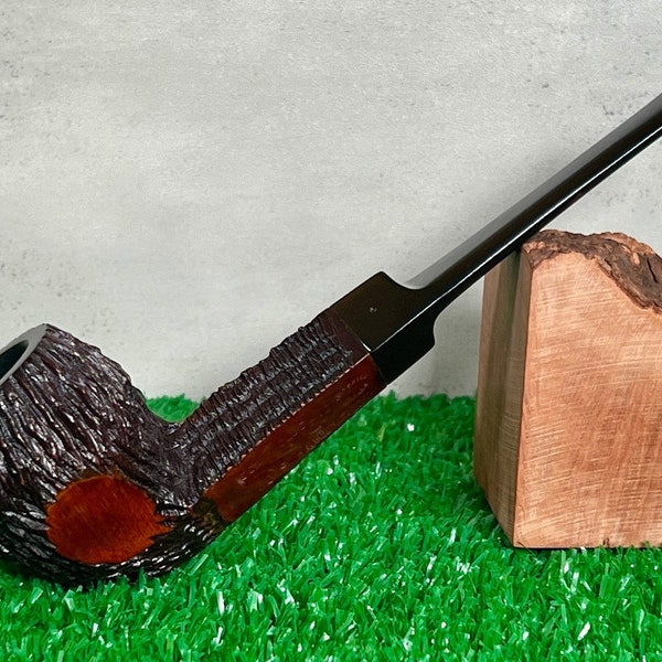 Rare Scala Club Bulldog Vintage Pipe, (The Tinder Box) Rustic Wire Cut Style,   Black w/ Smooth Brown Panels in Near Mint Condition.  Italy