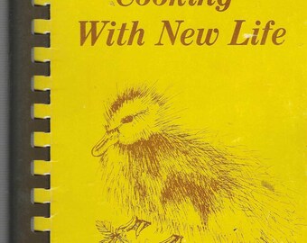 Libro de cocina de la iglesia Cooking With New Life de Arkadelphia, Arkansas, de 1984, con recetas favoritas de la comunidad de Arkansas, recuerdos coleccionables, libro de cocina raro