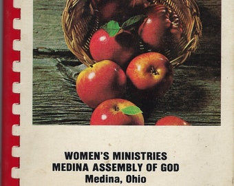 Medina Ohio vintage 1981 Assembly of God Church Women's Cookbook OH Local Community Favorite Recipes Collectable Souvenir Spiral Bound Rare