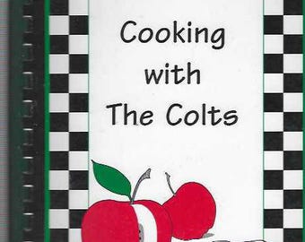 Libro de cocina vintage de la escuela primaria de Lilburn, Georgia, para cocinar con los Colts, recetas favoritas de la comunidad de Georgia, recuerdos coleccionables, libro de cocina