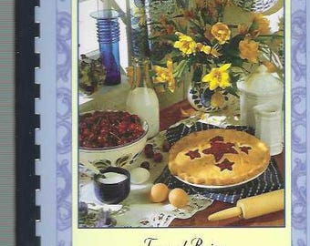 Tampa Bay Florida vintage Culinary Club Treasured Recipes Gourmet Cookbook FL Community Favorites Collectible Memorabilia Rare Cook Book