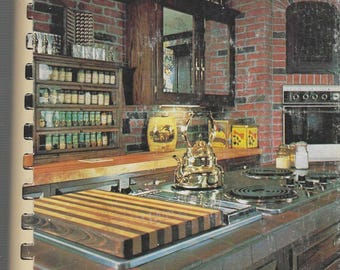 Recetas favoritas de la Iglesia Católica de San Miguel de New Haven, Connecticut, de 1981. Libro de cocina coleccionable con anuncios locales de Connecticut.