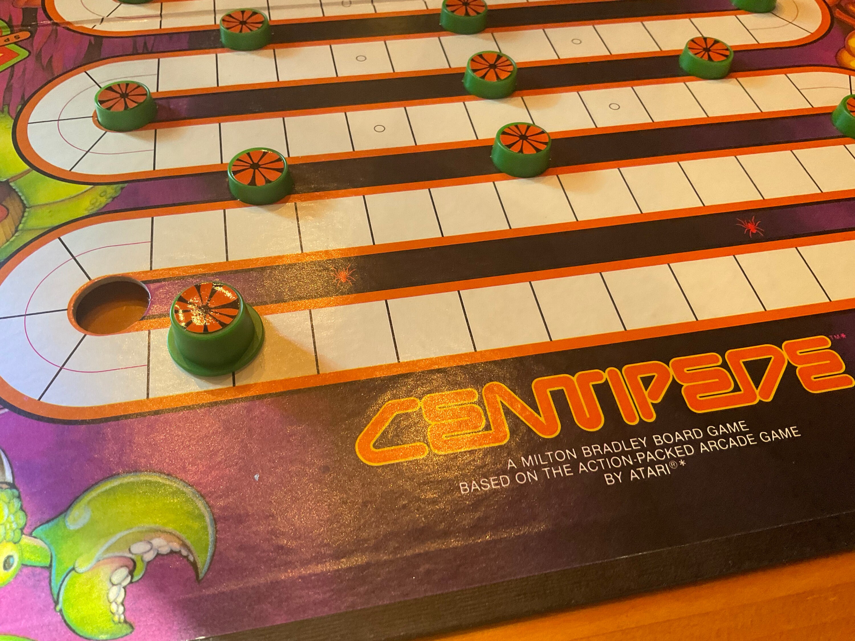 RARE Centipede Board Game Milton Bradley Almost MINT Based on the