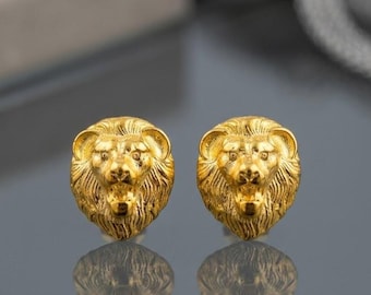 Orecchini a bottone con testa di leone in oro 14 carati: piccoli gioielli con lo zodiaco del Leone