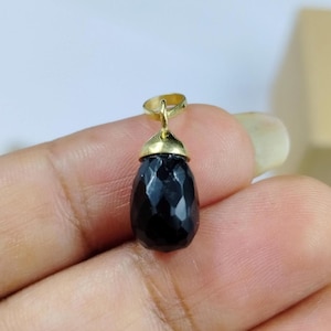 Natural Black Onyx Teardrop Pendant, 14K Gold Chunky Jewelry, Black Crystal Pendant, Briolette Cut Pendant, Handmade Necklace, Birthday Gift