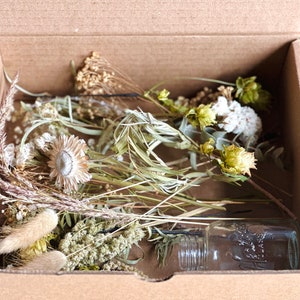 Boho Dried DIY Flower Craft Box, Mixed Dried Flowers, Cake and Table Decor, Bud Vase Flowers, Craft Supply, Resin Art, Natural Real Flowers image 6