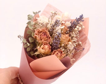 Petite Mini Dried Flower Bouquet, Natural Everlasting Dry Flowers, Floral Decor, Flower Arrangement, Home and Living Decor, Cute Present