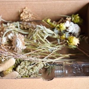 Boho Dried DIY Flower Craft Box, Mixed Dried Flowers, Cake and Table Decor, Bud Vase Flowers, Craft Supply, Resin Art, Natural Real Flowers image 5