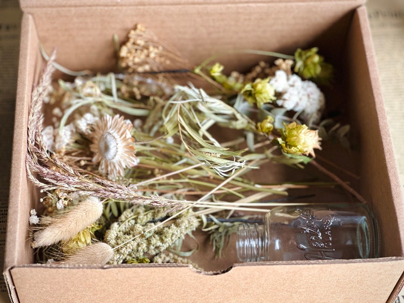 Boho Dried DIY Flower Craft Box, Mixed Dried Flowers, Cake and Table Decor, Bud Vase Flowers, Craft Supply, Resin Art, Natural Real Flowers image 5