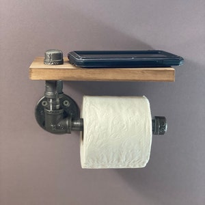 Distributore di tessuto per toilette per tubi industriali con scaffale in legno di pino, supporto carta igienica, supporto TP tubo di ferro, porta carta igienica Steampunk
