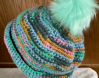 Mütze. 25&quot; Gehäkelte Beanie mit Bommel