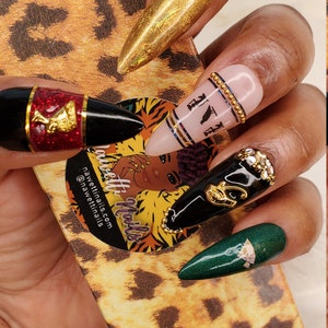 Pyramid Queen B Press on nails Fake nails False nails Artificial nails Glue on nails image 3