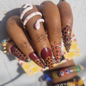 Burgundy splits Cheetah Nails-  | Press on nails | Fake nails | False nails | Artificial nails | Glue on nails