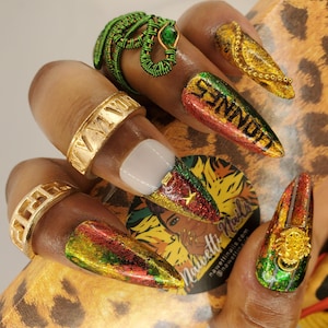 Les Lionnes Cameroon football Team Nails - Nail foil | Press on nails | Fake nails | False nails | Artificial nails | Glue on nails