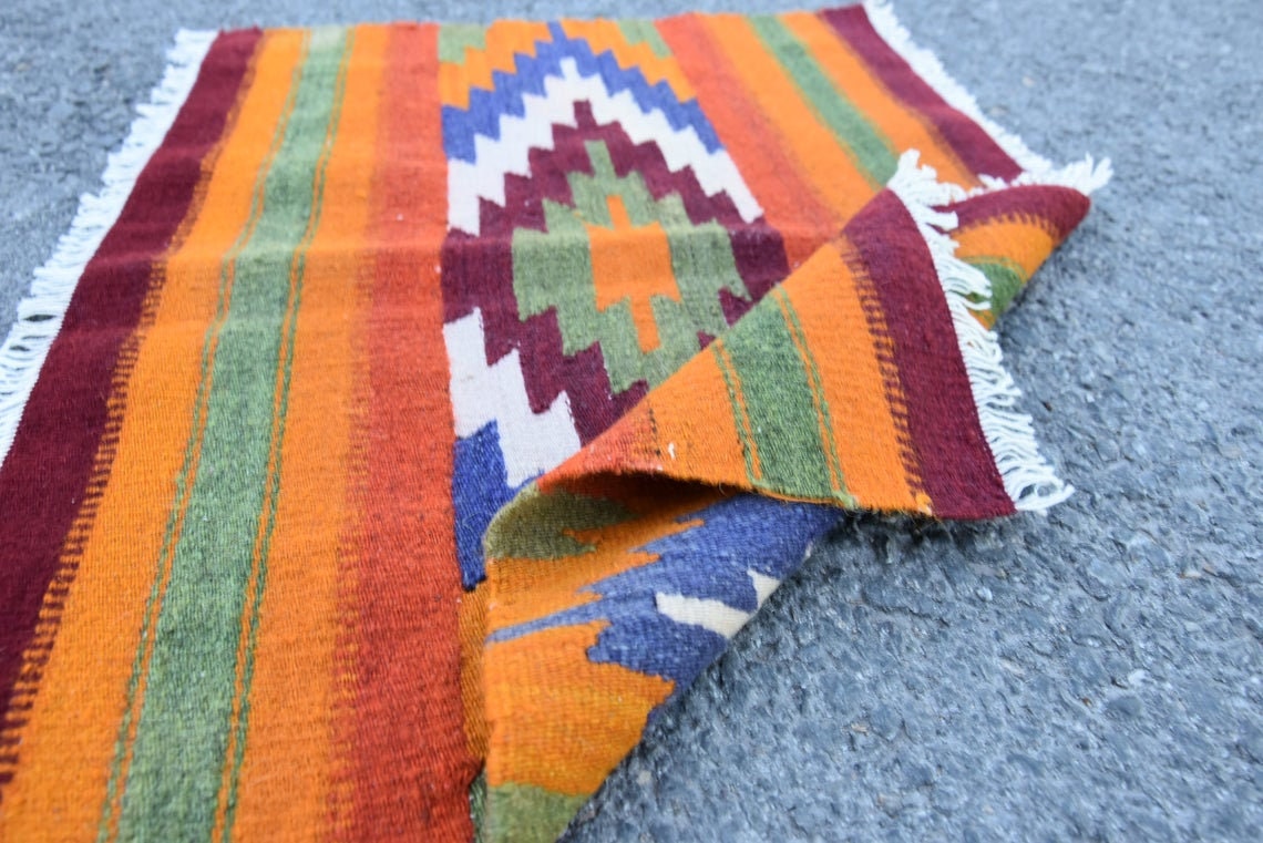 Türkischer Kleiner Kelim 2x2 ft Vintage Kelim Cappadocia | Etsy