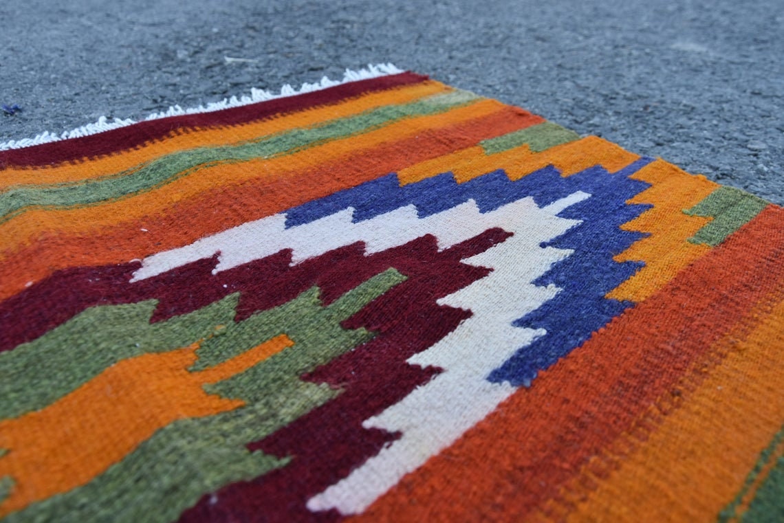 Türkischer Kleiner Kelim 2x2 ft Vintage Kelim Cappadocia | Etsy