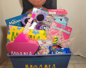 Moana Gift Basket: Plush Toy, Tiara & Activity Book