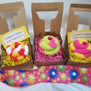 Easter fuzzy sock cupcake, birthday favors, baby shower favors, Fuzzy sock cupcake,  birthday socks, get well sock, cancer sock gift