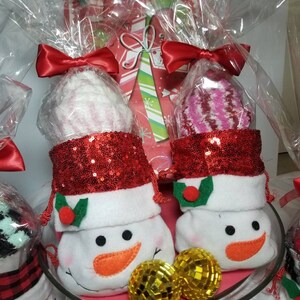 Christmas gift, Christmas socks, fuzzy sock cupcake, fuzzy socks, fuzzy cupcake socks, holiday socks, xmas socks, holiday gift, teacher gift