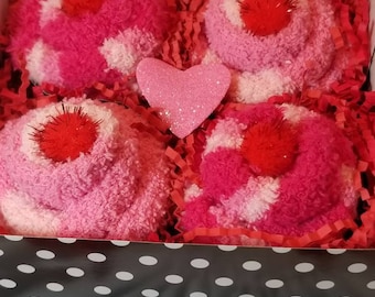 Fuzzy Sock Cupcake Gift Set: Women's Cozy Socks, Party Favors