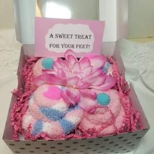 Christmas fuzzy sock cupcakes, Surgery gift, get well gift, fuzzy sock cupcake, get well sock,  birthday socks, chemo sock, cancer