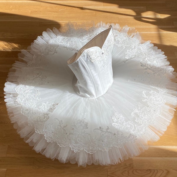 Tutu de ballet professionnel blanc classique