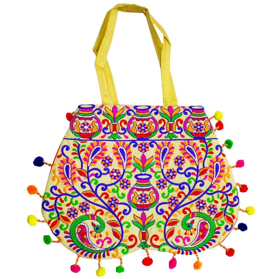 Elegant Look Tear Resistance Easy To Carry Zipper Closure Rajasthani Cotton  Bags at Best Price in New Delhi | Dev Art & Craft