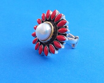 Anillo de coral y perla: Piedra preciosa de plata de ley, banda ajustable.