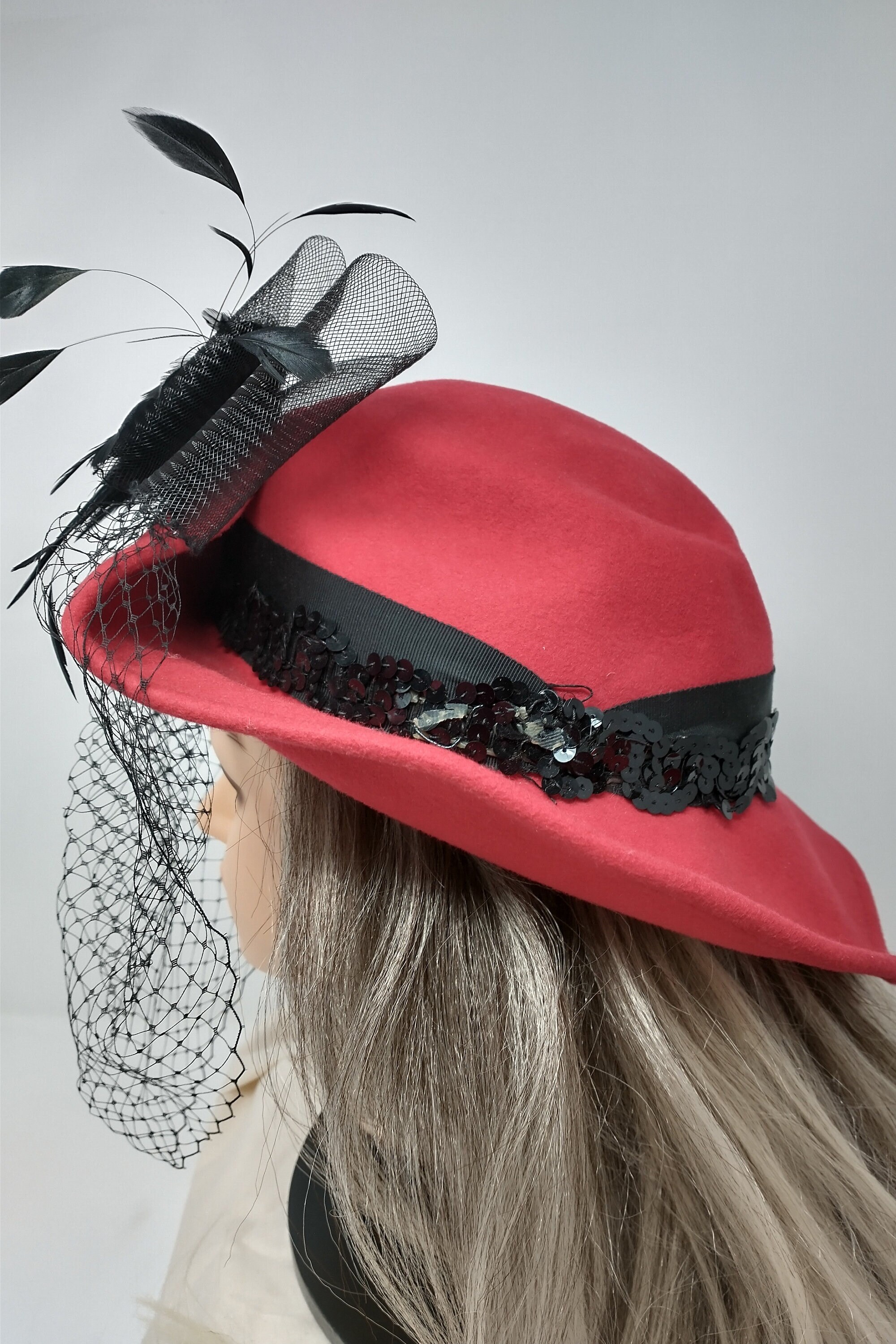 Vintage and Glorious Red 100% Wool Cloche/bowler Hat  display picture 3