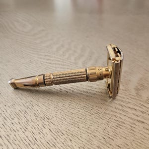 Gillette Toggle - Etsy