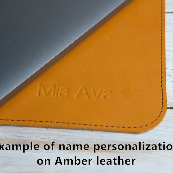 Personalization of the finished leather product, Free personalization, Free engraving