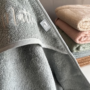 Personalized baby gift | Hooded towel with name | Baby towel with hood | Embroidered bath towel | Bath towel with name | Baby gift