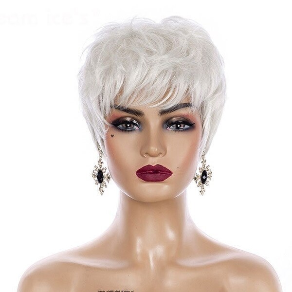 Detailed Short White Wig Design in HD