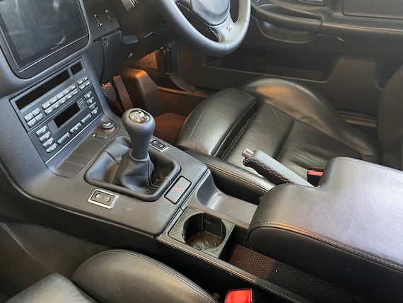 BMW E36 cupholder with hole for original light