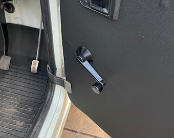 SUZUKI LJ80 Window Winder Trim